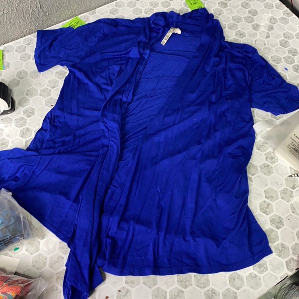 Moa Small Short Sleeve Open Faced Cardigan